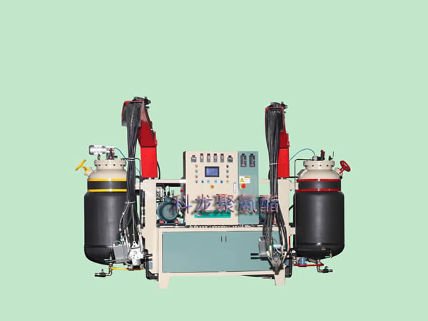 高壓發泡機：雙槍頭發泡機
